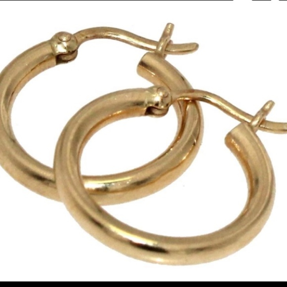 14kt Yellow Gold Huggie Hoop Earrings